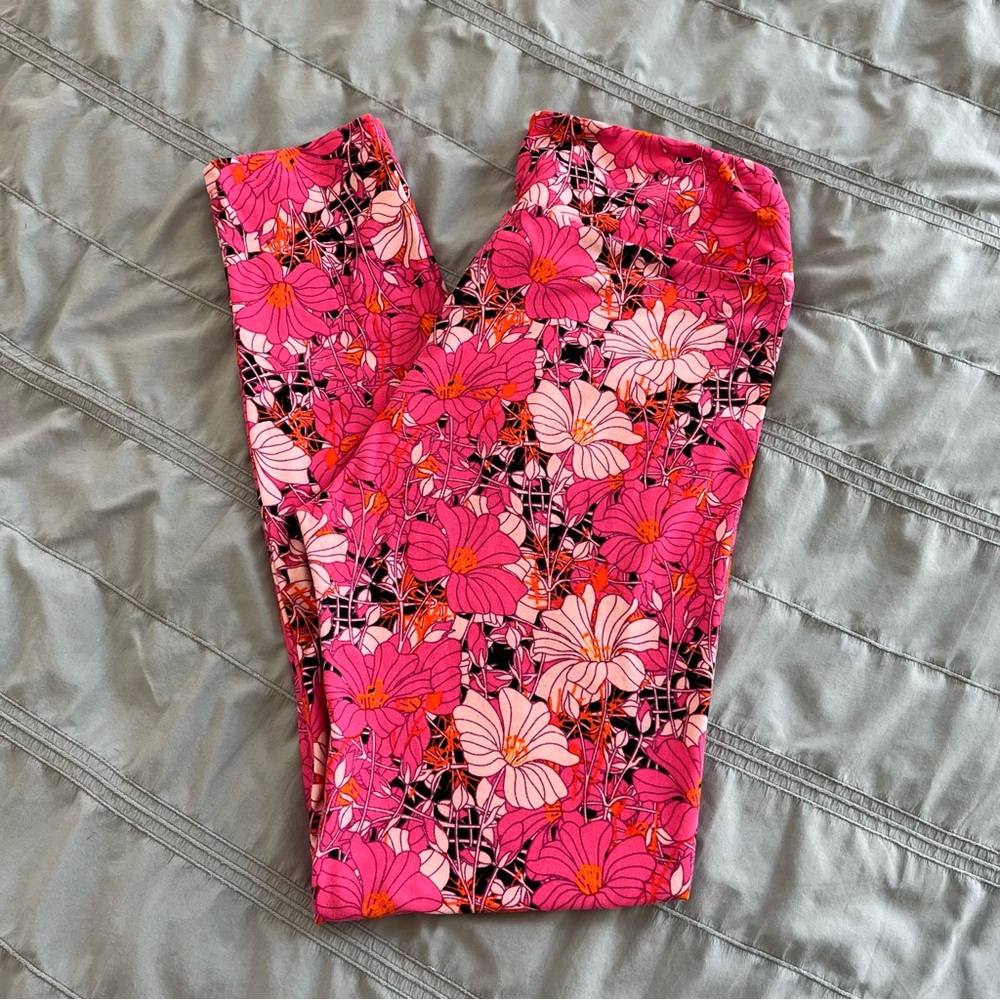 LuLaRoe One Size Pink Floral Print Leggings